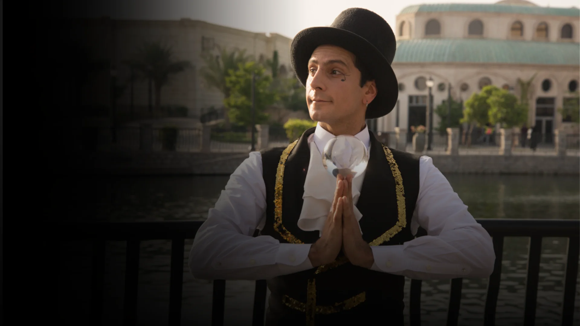 Walter Rodrigo Muñoz — Cirkodeliko, contemporary circus artist in Dubai
